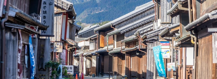 De Nagoya : Mythes et mystères des ninjas et de la route du Tokaïdo