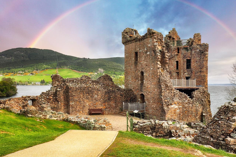 Loch Ness: Urquhart Castle and Culloden Battlefield