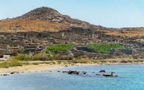 Mykonos Town: Archaeological Site of Delos Guided Day Trip