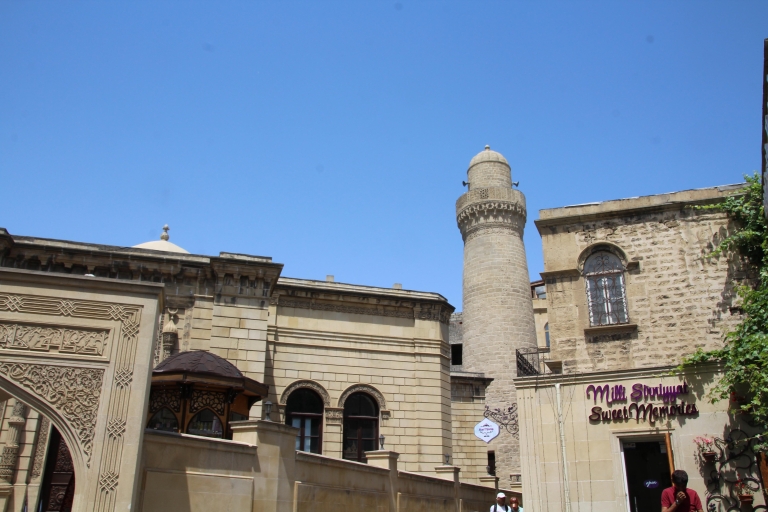 Visite de la vieille ville de Bakou en Azerbaïdjan