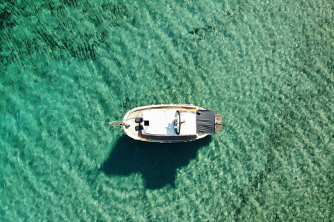 Sail in a Llaut through the marine reserve of northern Menorca, 4 or 8 hours Sail in the marine reserve of northern Menorca