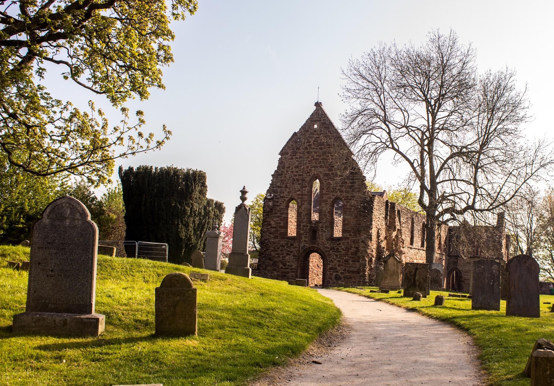 Ab Inverness: Black Isle, Brauerei, Fairy Glen und Delfinküste