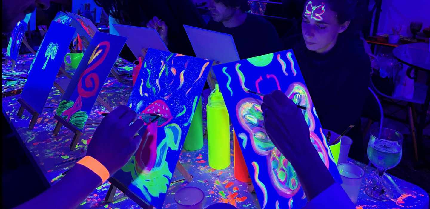 Rom: Neon-Kunst-Workshop mit Wein