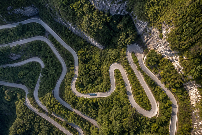 Tianmen Mountain: E-Ticket & Multilingual Guide Options Route A: City Cableway Up & Express Cableway Down