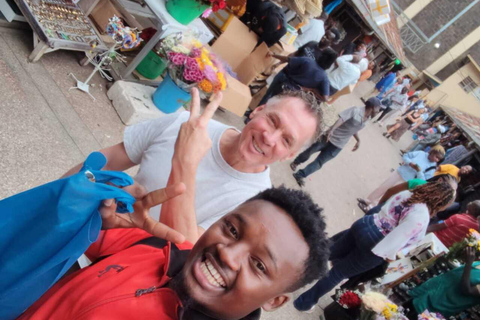 Tour a pie por la ciudad de NairobiNairobi: tour a pie guiado por la cultura y la historia