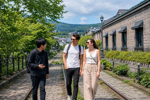 Sapporo: Otaru Canal Private Walking Tour with Photos