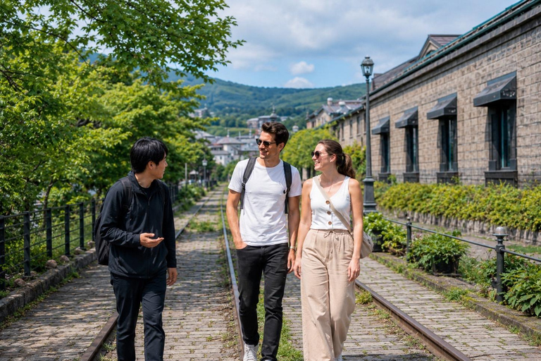 Sapporo: Otaru Canal Private Walking Tour with Photos