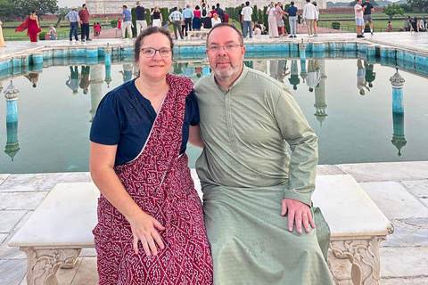 Delhi : excursion de 5 jours dans le Triangle d&#039;Or avec un guide germanophoneExcursion de 5 jours avec hébergement dans des hôtels 4 étoiles