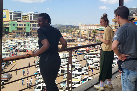 Rundgang durch Kampala mit geführten Rundgängen für Frauen