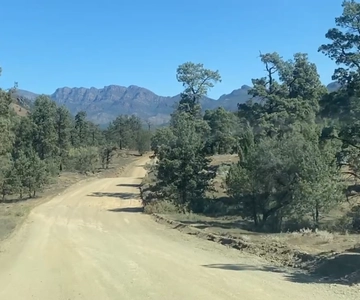 Adelaida: Tour de 3 días en 4x4 por Flinders Ranges y Clare Valley