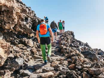Tenerife: Aventura de Senderismo en la Cumbre del Teide con Teleférico