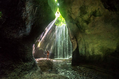 Bali: Gate of Heaven & Ubud Instagram Tour with Guide Gate of Heaven & Ubud Instagram (All Fees Included)