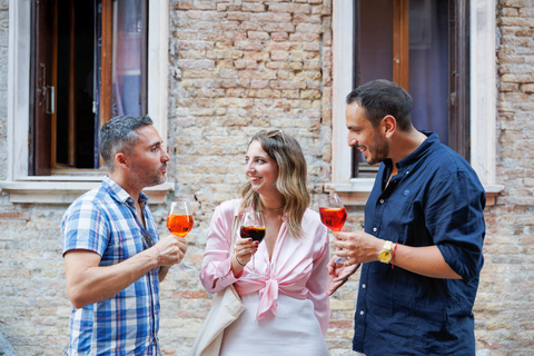 Venice Food Tasting Tour: Bites, Wine, Dinner & Local Guide
