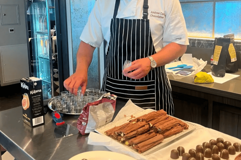 Manchester: Guided Chocolate-Tasting Walking Tour