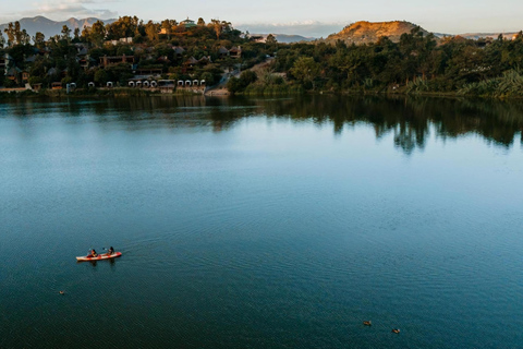 Wycieczka 1-dniowa do Bishoftu z wulkanicznymi jeziorami kraterowymiWycieczka 1-dniowa do Bishoftu z jeziorami w kraterach wulkanicznych