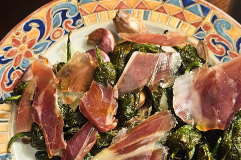 Malaga: Local Tapas Tour into Real Andalusian Culture Malaga: Local Tapas Tour into Real Andalusian Culture -ITA