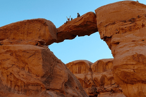 Wadi Rum: Bedouin Camp, Fire Dinner & Desert Experience