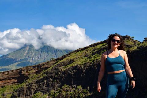 Ol Doinyo Lengai Övernattning och soluppgångsvandringOl Doinyo Lengai