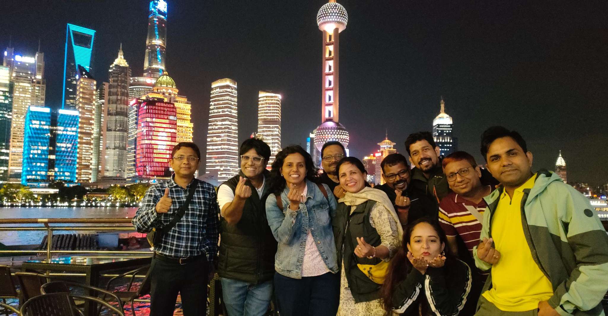 Shanghai Night River Cruise VIP Seat with Authentic Dinner - Housity