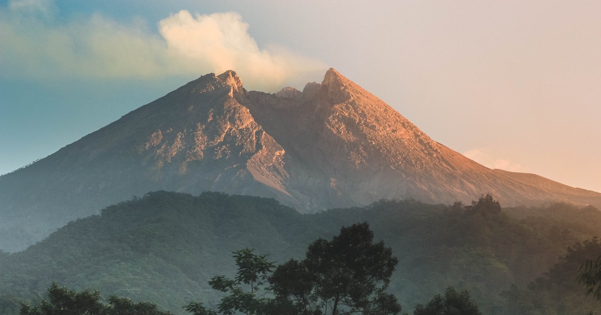 Merapi Jeep Sunrise- Borobudur- Prambanan Excursie Ghidată De O Zi ...