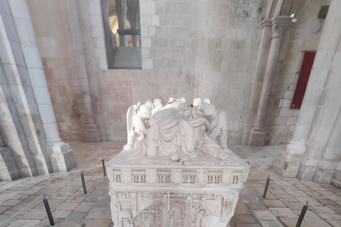 From Lisbon: Medieval Tour, Batalha, Tomar, Alcobaça, Óbidos Private Tour Option