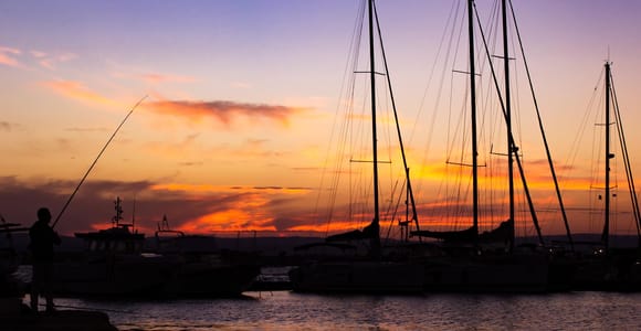 Private boat tour of Ortigia with a local Sicilian aperitif