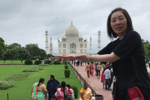 Au départ de Delhi : excursion privée d&#039;une journée au Taj Mahal et à AgraVisite d&#039;une jounée avec déjeuner et billets pour les monuments, tout compris