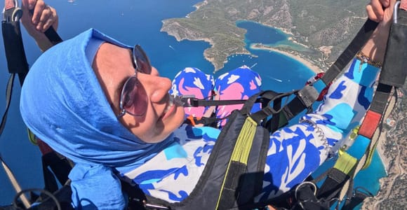Tandem Paragliding in Fethiye, Oludeniz | Female Pilot