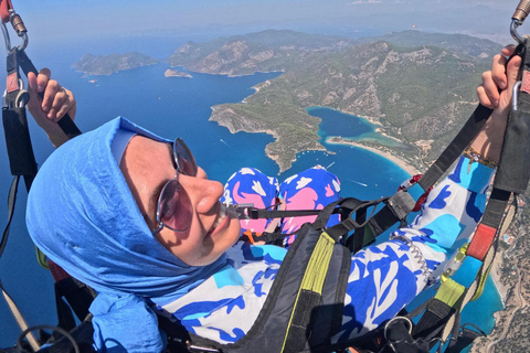 Tandem Paragliding in Fethiye, Oludeniz | Female Pilot