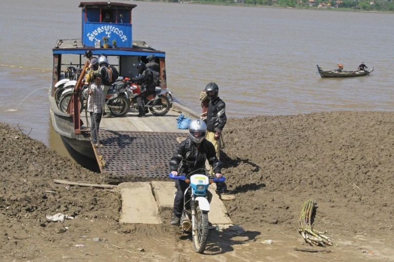 Visite guidée de 9 jours des hauts lieux du Cambodge en moto9 jours de visite guidée à moto des hauts lieux du Cambodge 2401