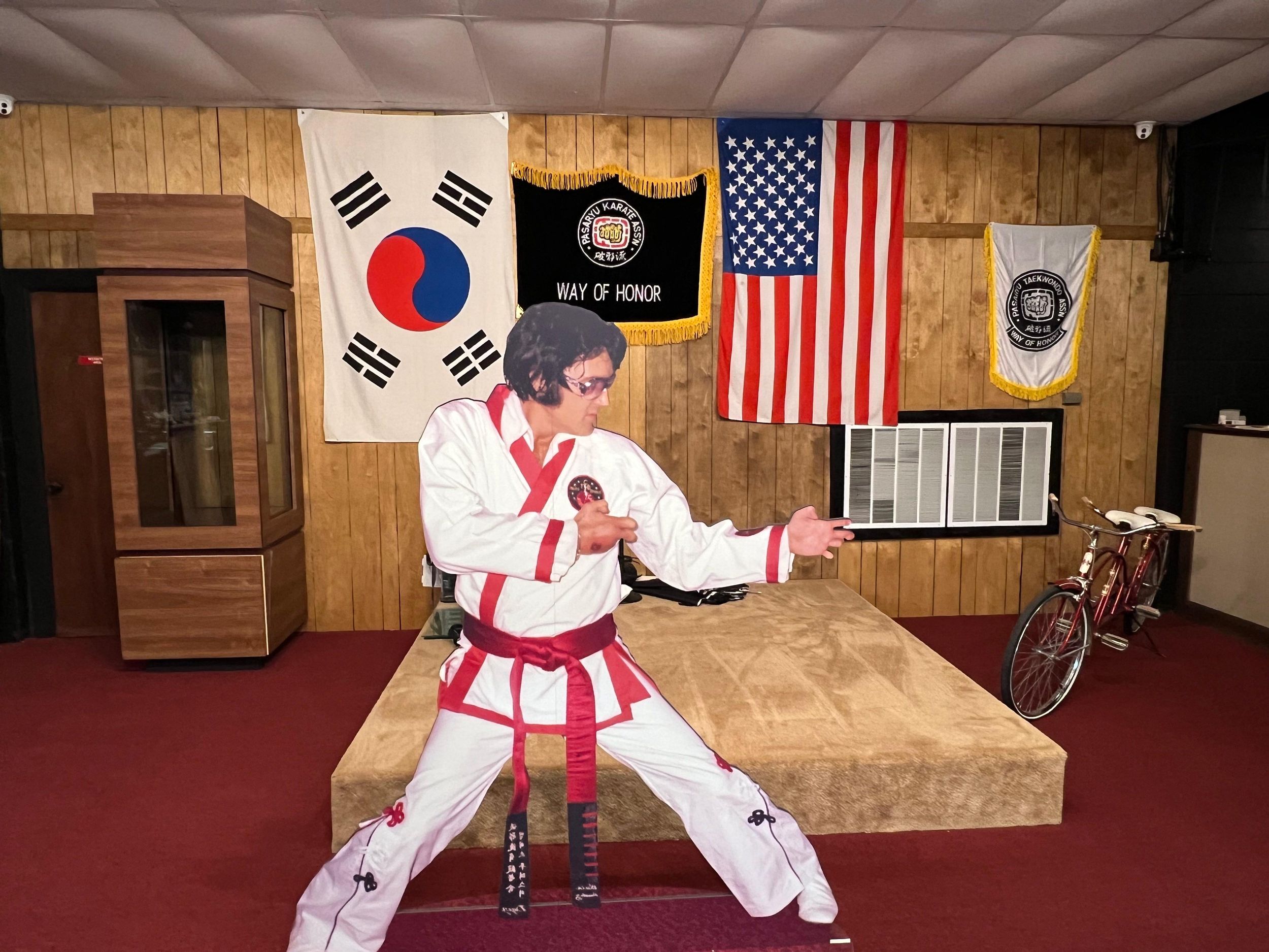 Memphis: Tour TigerMan Karate Dojo & Museum