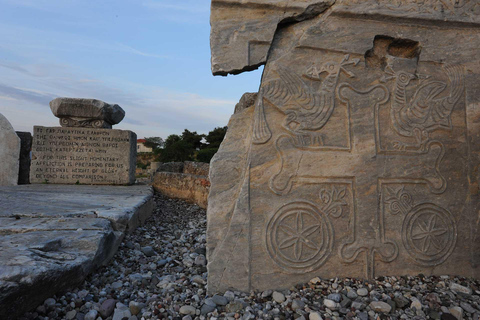 L&#039;oracolo di Delfi e gli antichi passi di San Paolo a Corinto