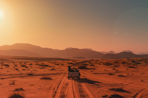 Wadi Rum: Tour in jeep di 3 ore nel desertoWadi Rum: tour in jeep di 3 ore nel deserto