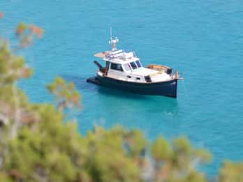 Ibiza: Full Day boat charter on Traditional Balearic Yacht
