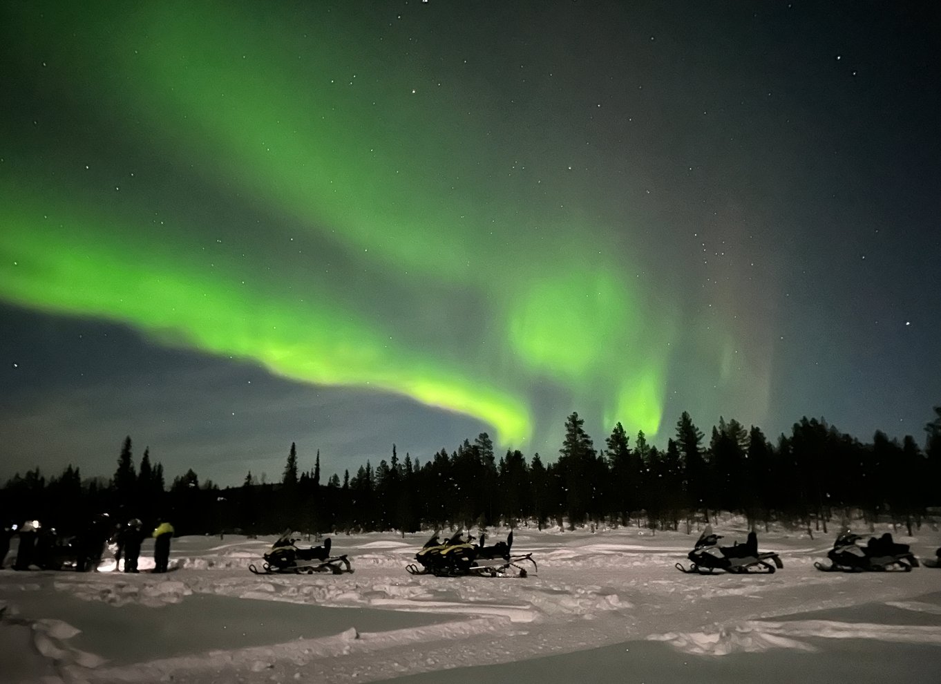 Kiruna: Guidet snescootertur og nordlysjagt