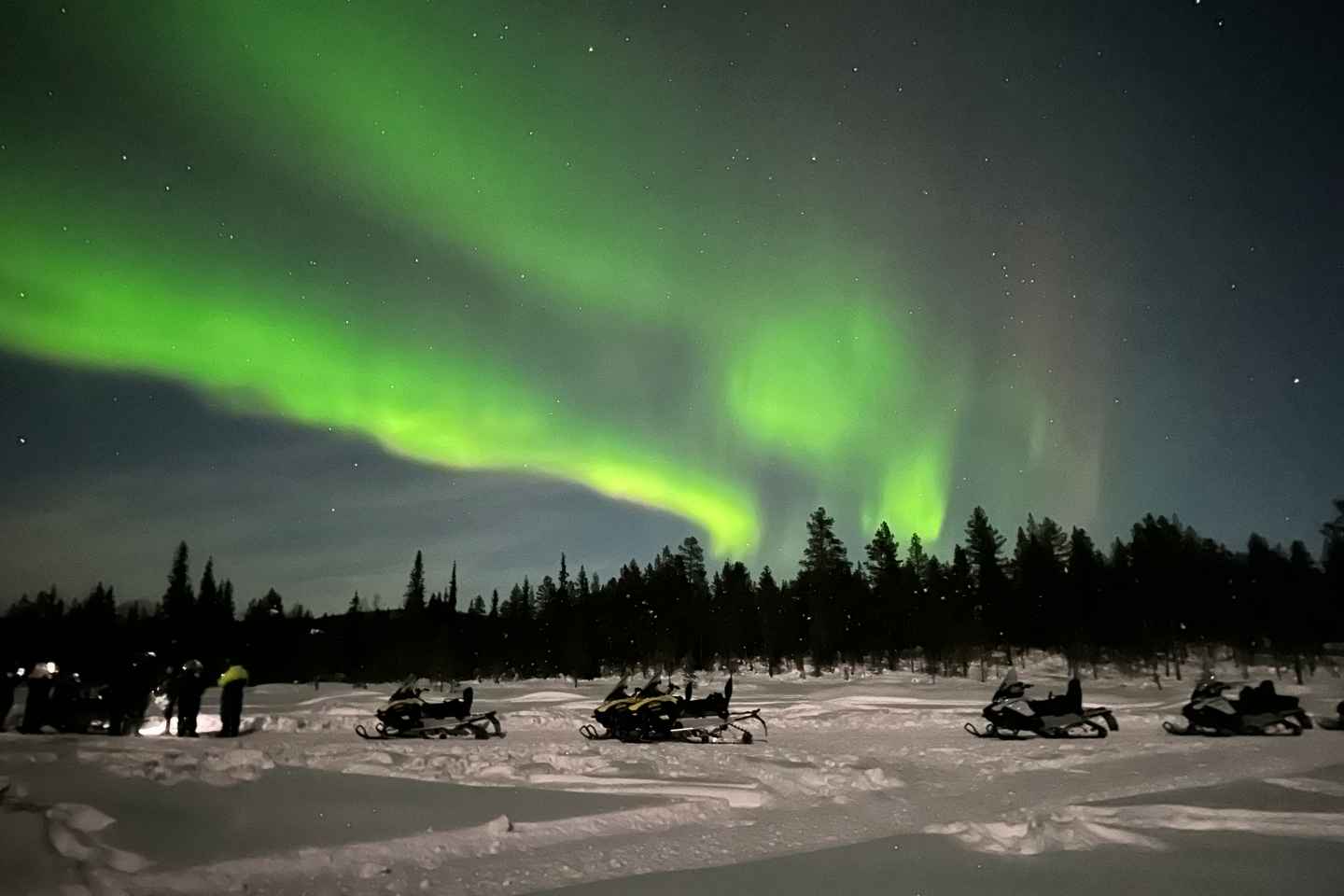 Kiruna: Guided Snowmobile Tour and Northern Lights Hunt