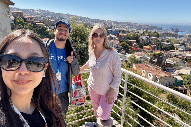 Valparaíso, Viña del Mar and Casablanca Full Day Experience