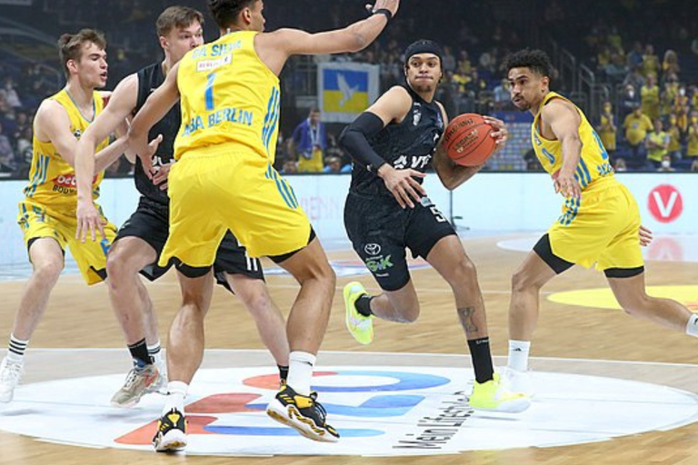 Hamburgo: Jogo de basquetebol dos Hamburg Towers no InselparkBilhete de lado curto