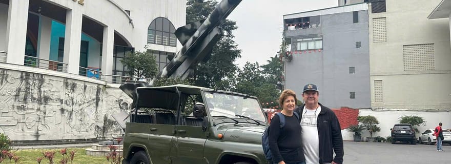 Hanoï : visite d'une demi-journée en jeep, sites emblématiques et cuisine locale