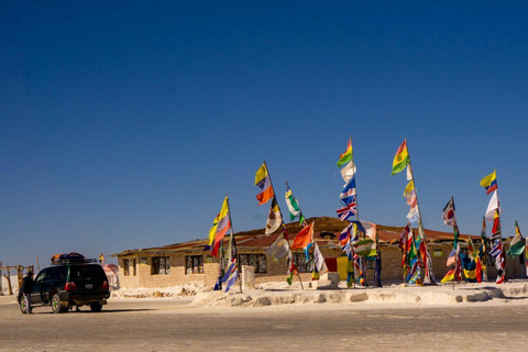 San Pedro de Atacama: 4-Day Uyuni Salt Flats Tour