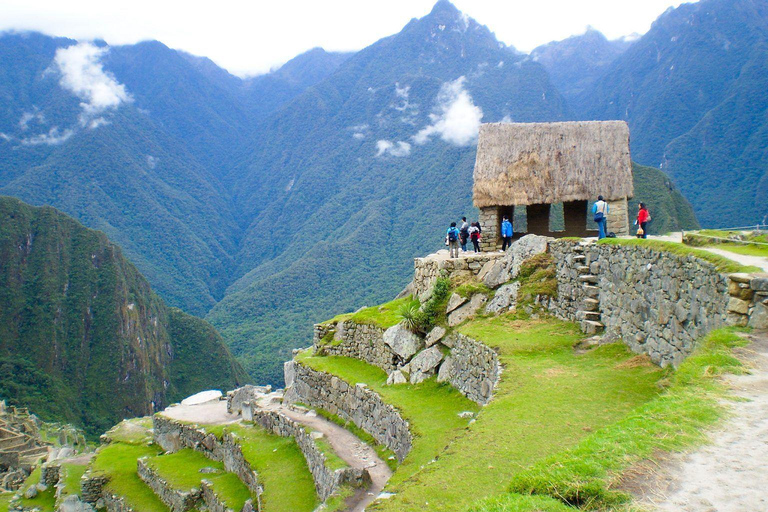 From Cusco: Full-Day Private Tour to Machu Picchu with Lunch