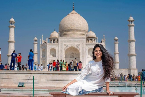 A partir de Deli: Tour particular de 3 dias pelo Triângulo DouradoTour particular com hospedagem em hotel 4 estrelas