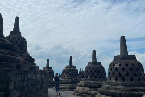 Yogyakarta: Borobudur, Sultan Palace, & Water Castle Tour