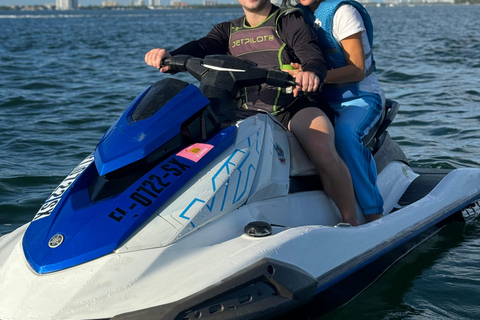 Miami: Miami Beach Jetski Ride with Boat and DrinksExperience with 1 Hour of Jet Ski Time