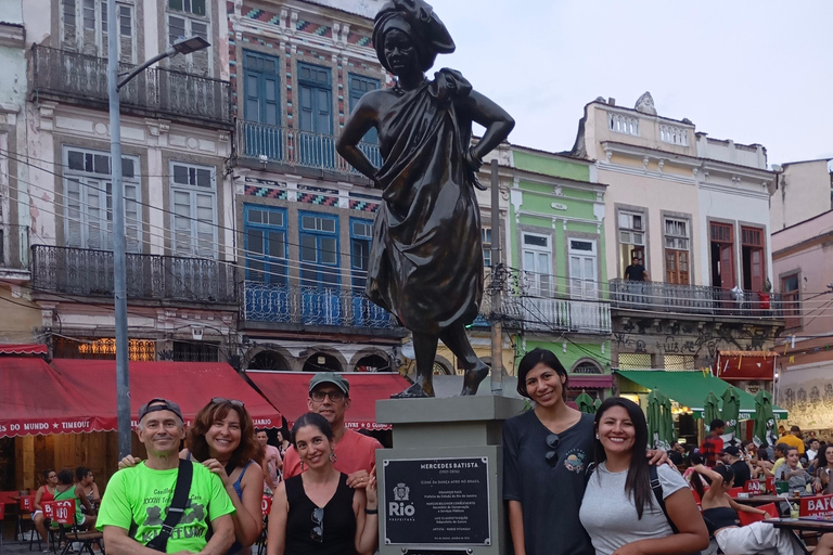 Pedra do Sal party tours with samba and caipirinha on a Carioca night Salt Stone Party Tours with Samba and Caipirinha Carioca Night