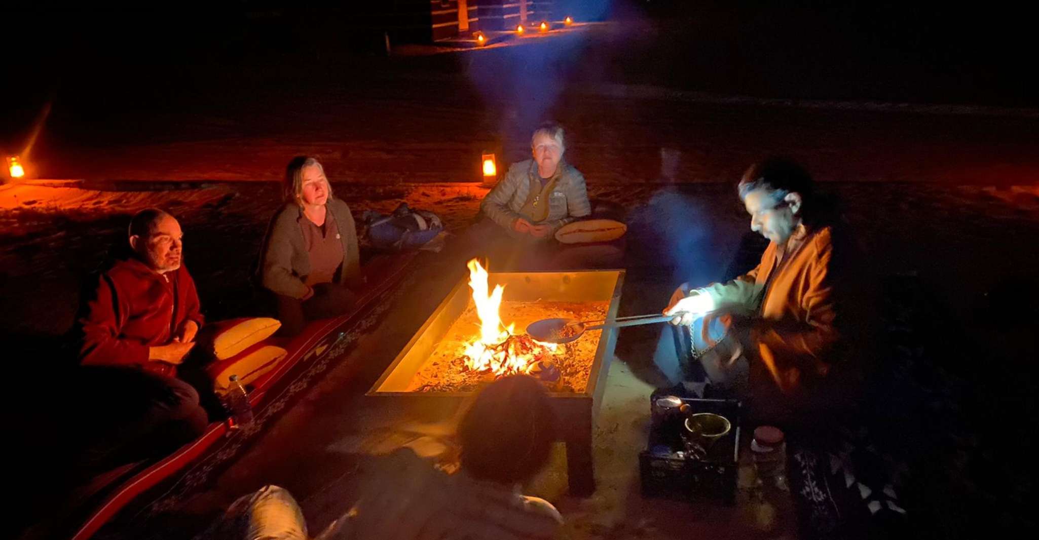 Full day Jeep tour + all meals & Overnight Bedouin camp - Hizvo