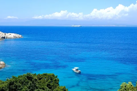 Strait of Bonifacio: Private Boat Tour with Aperitif