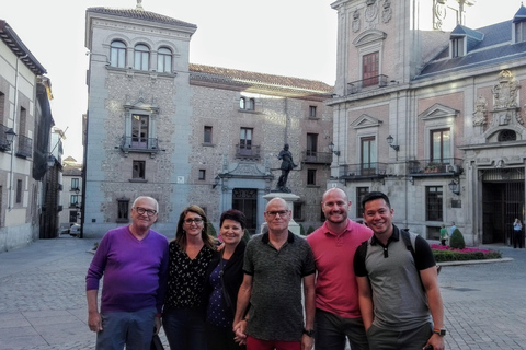 Madrid: Autentisk Tapas kvällstur med en sida av historiaMadrid Authentic Tapas Tour med en sida av historia