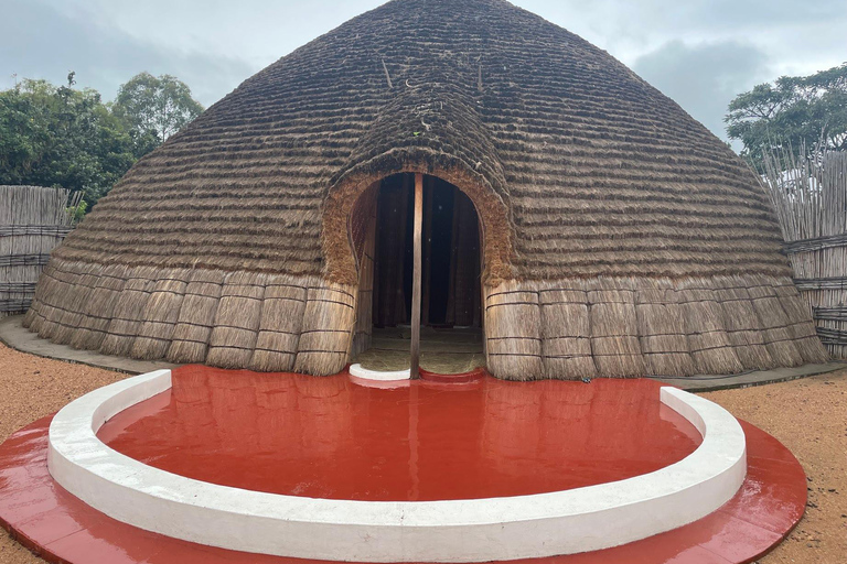 Kigali: Tour cultural por el palacio real, el museo y el memorial.Kigali: Visita cultural al palacio real, el museo y el memorial