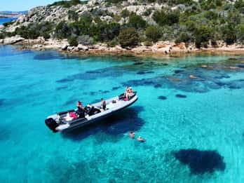 La Maddalena: 7 Islands 7 stops All day Guided Tour